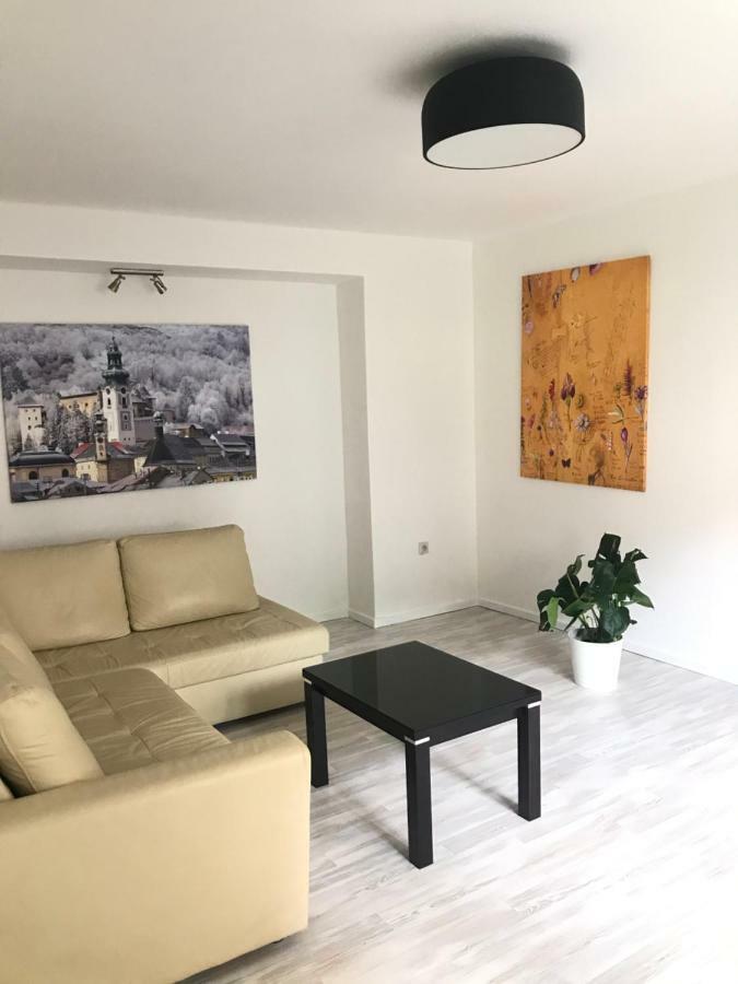 Apartman Hodrusa-Hamre Luaran gambar